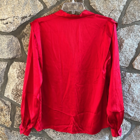 Argenti 100% silk button down blouse - Picture 7 of 7